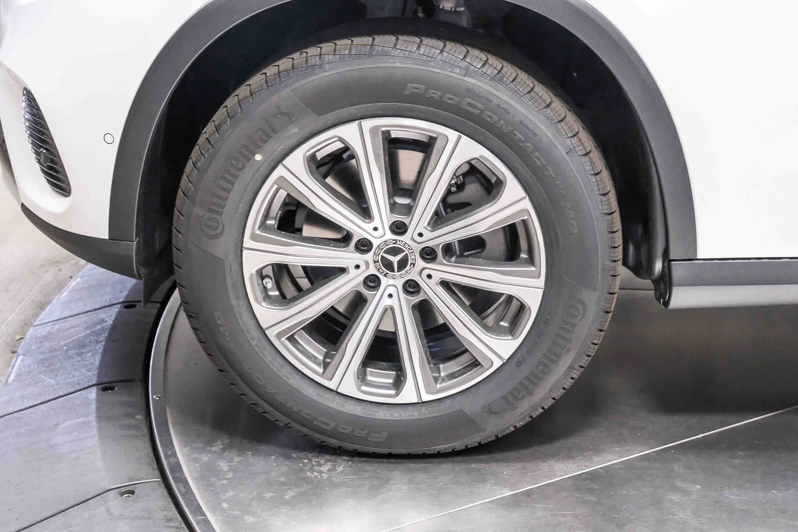 New 2026 Polar White Mercedes-Benz GLC 300 image 51