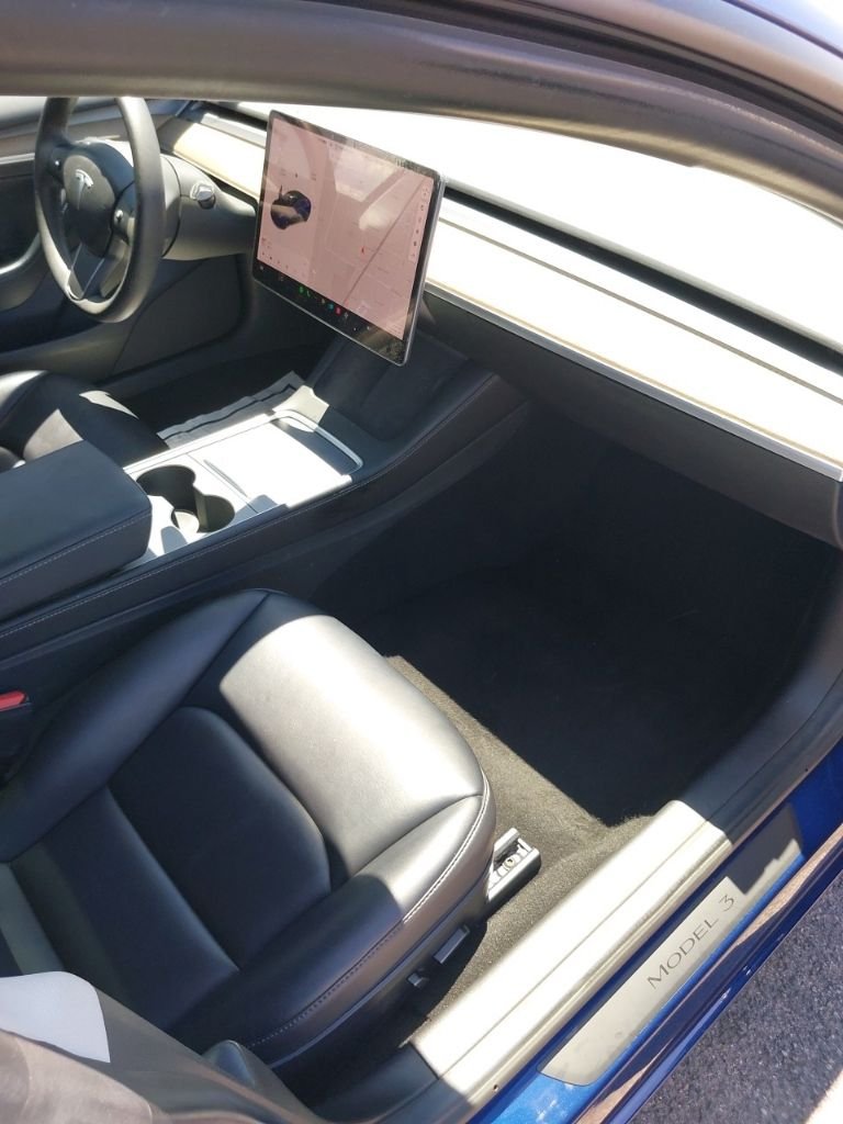 Used 2022  Tesla Long Range image 6