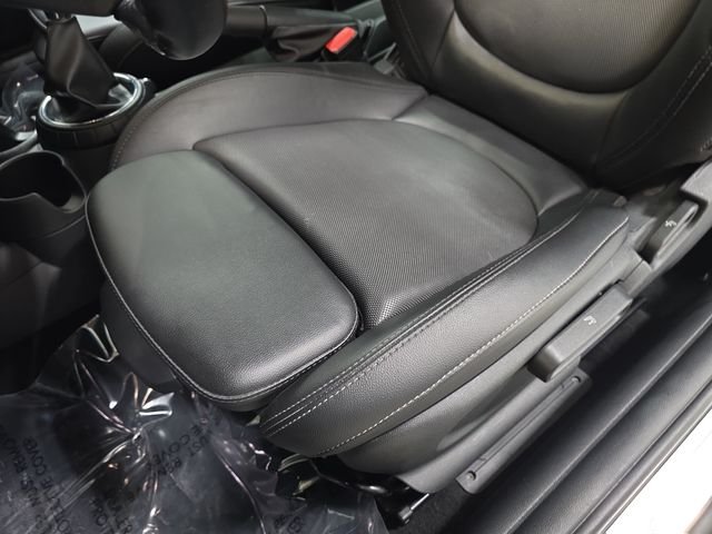 Used 2015 Blue MINI Base image 24