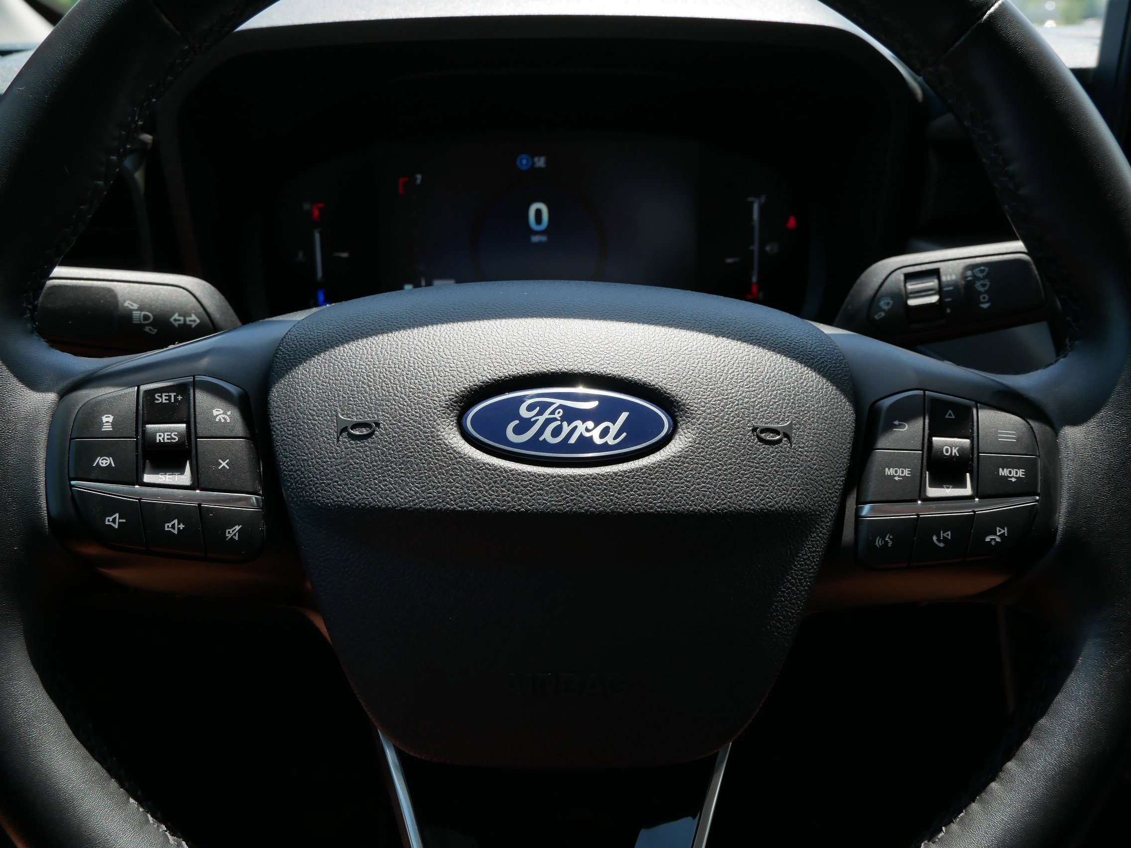 Used 2025 Gray Ford Lariat image 22