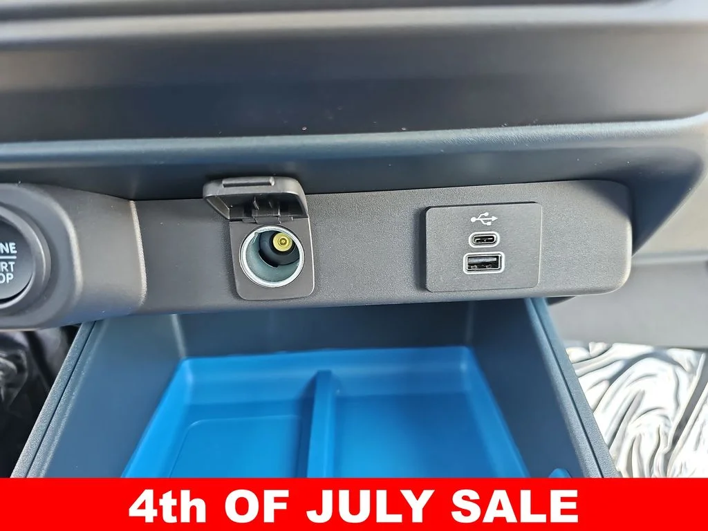 New 2026 Carbonized Gray Metallic Ford XLT image 39