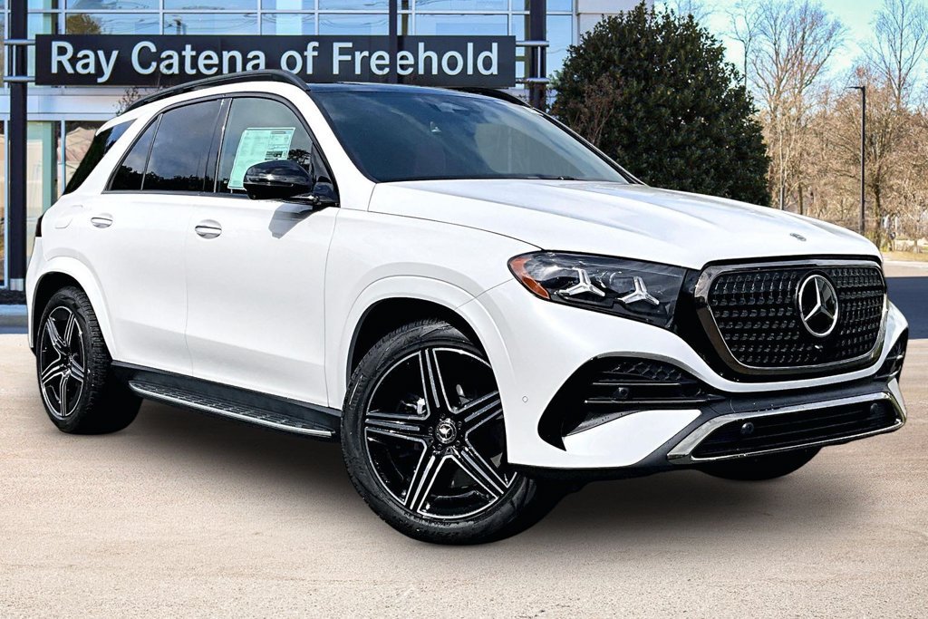 New 2027 MANUFAKTUR Moonlight White Metallic Mercedes-Benz GLE 450 image 2