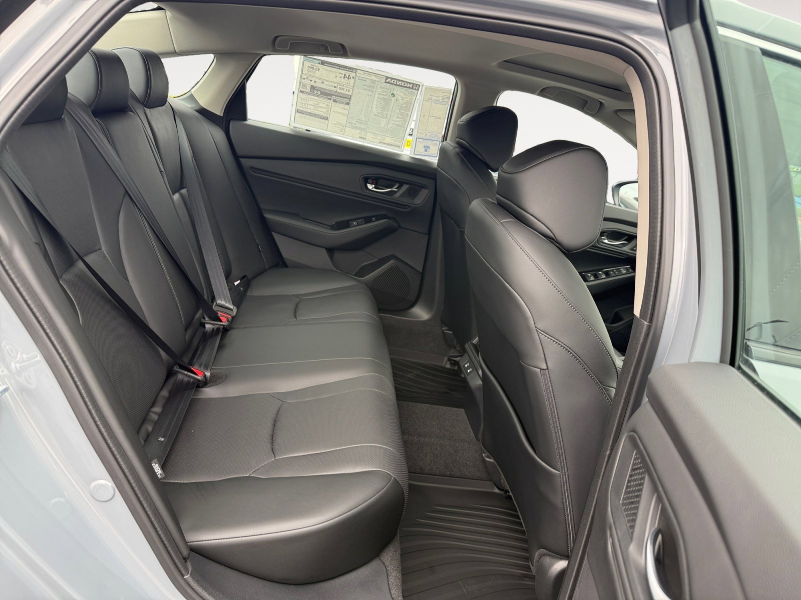 New 2026 Urban Gray Pearl Honda Touring image 18