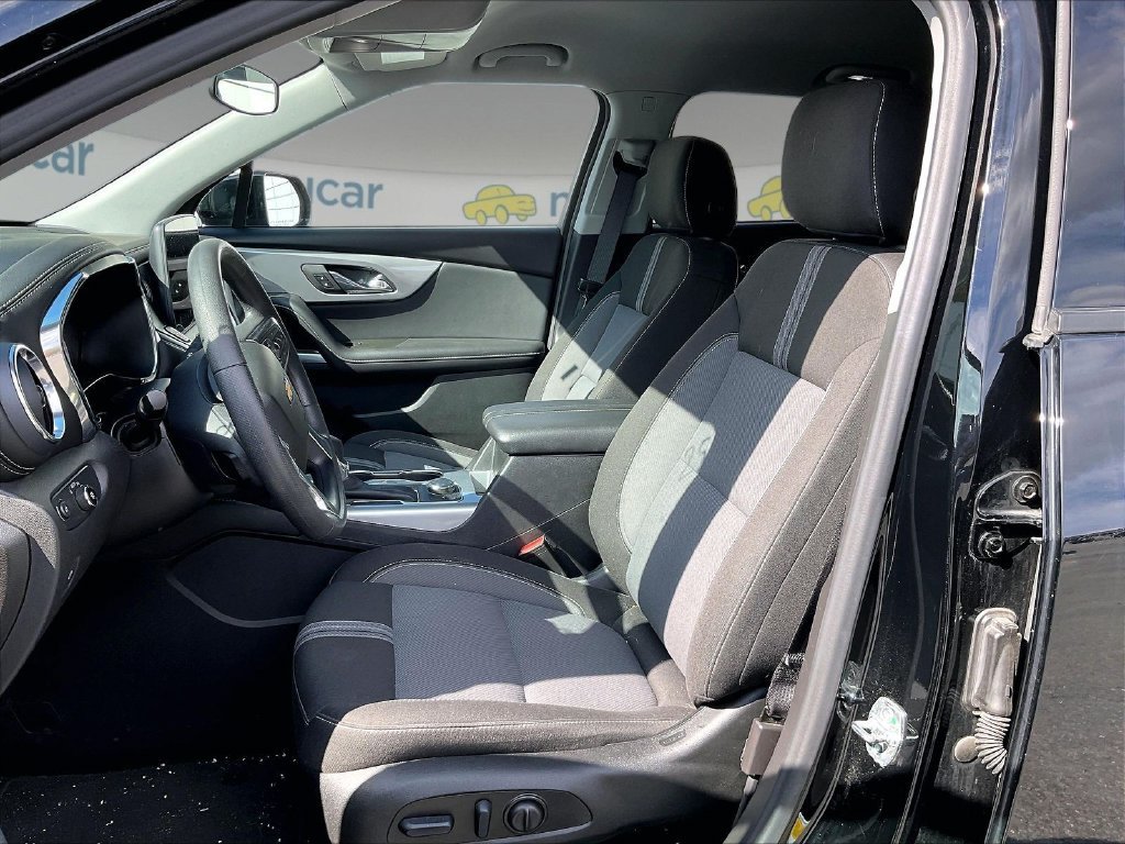 Used 2025 Black Chevrolet LT image 10