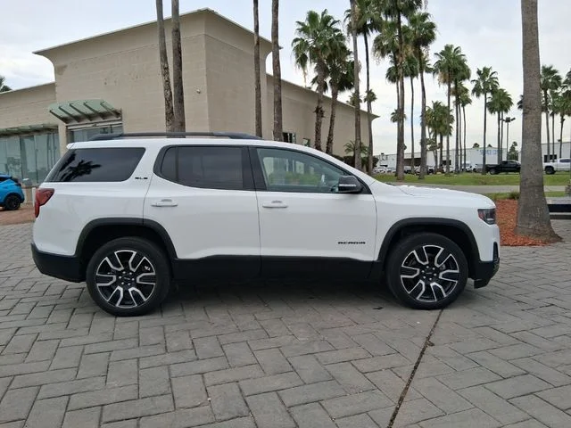 Used 2021 White GMC SLE image 4