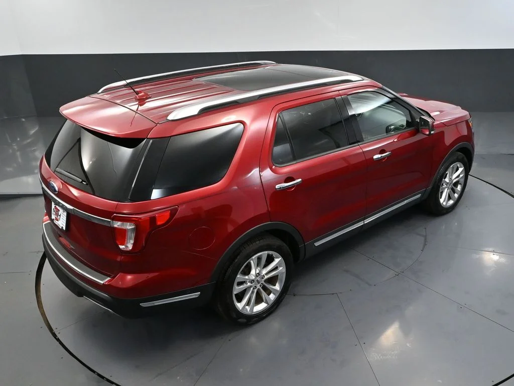 Used 2018 Red Ford Limited image 61