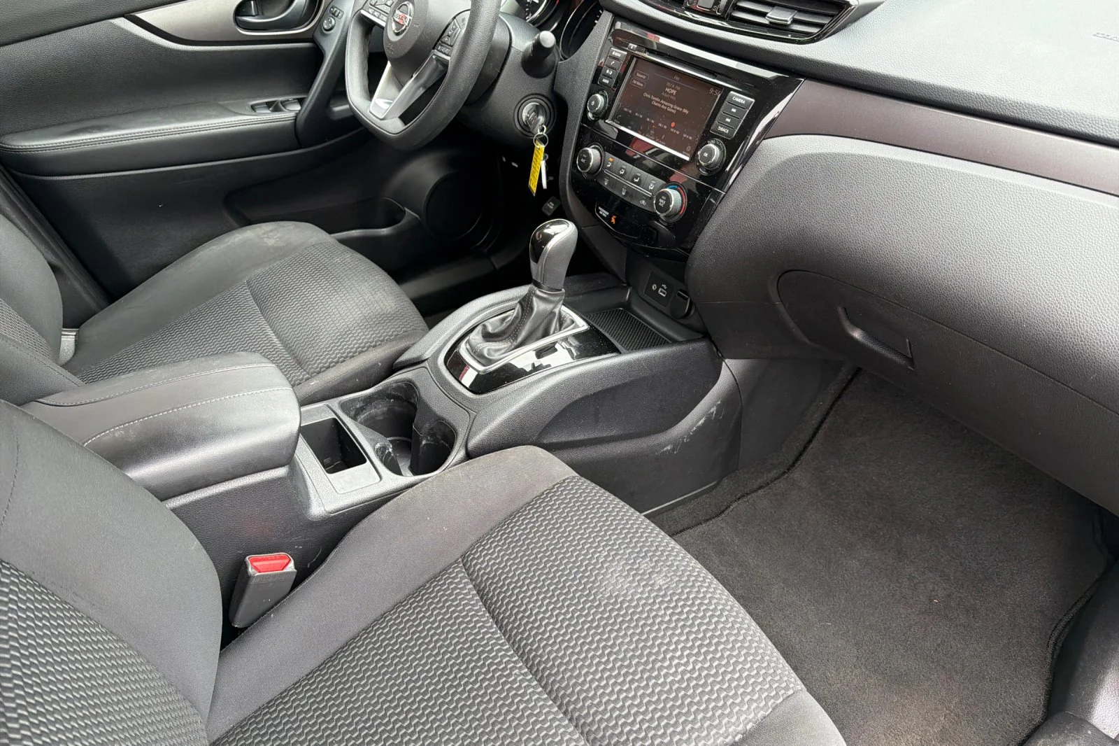 Used 2021 Glacier White Nissan S image 15