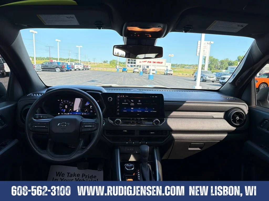 Used 2024 White Chevrolet Trail Boss image 12