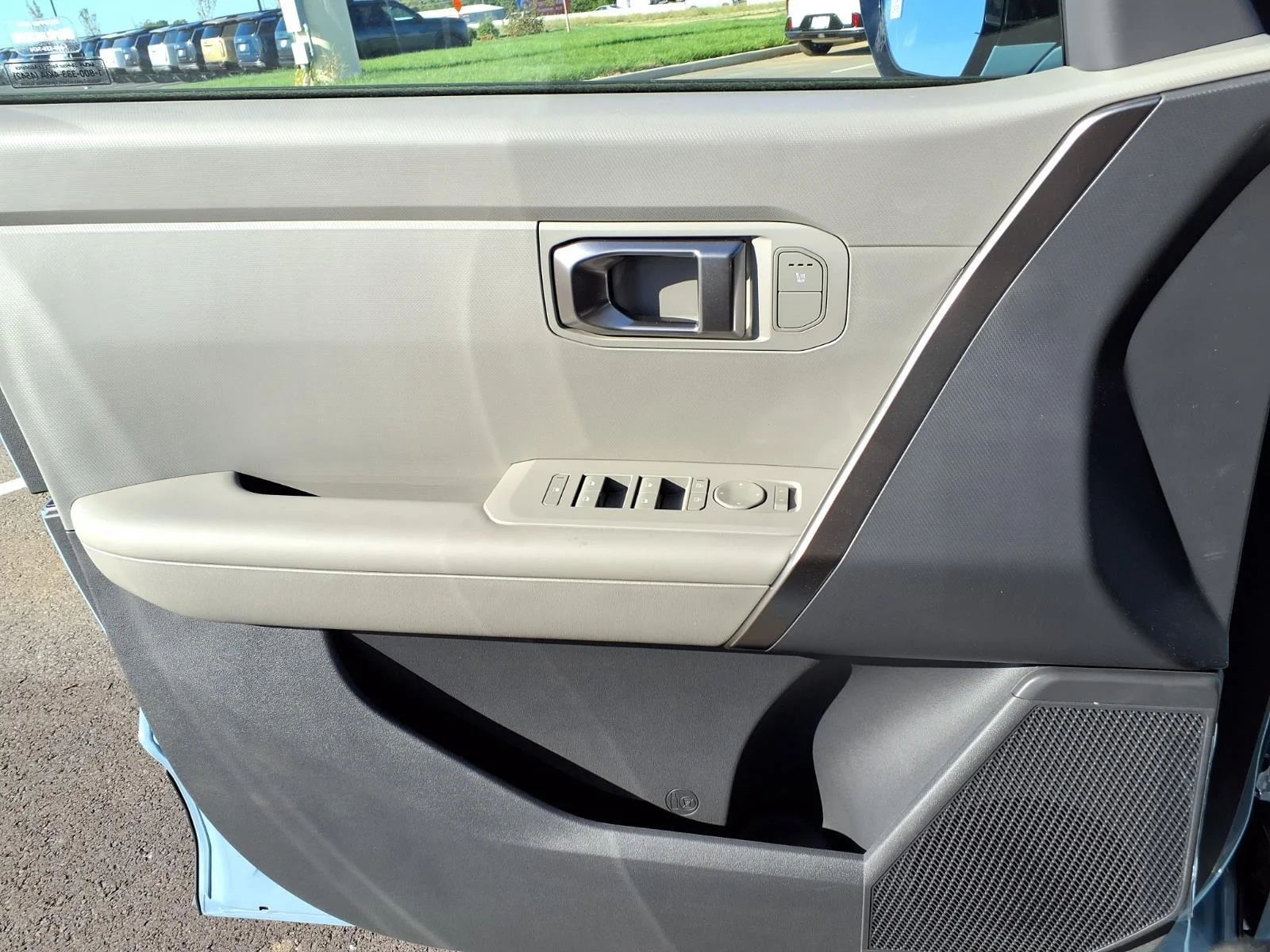 New 2027 Frost Blue Kia S image 10
