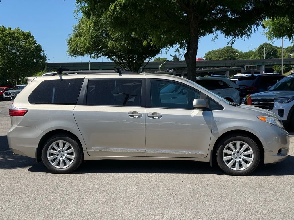 Used 2017 Gray Toyota LE image 5