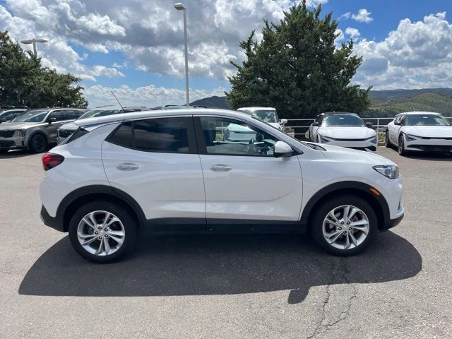 Used 2020 White Frost Tricoat Buick Preferred image 6