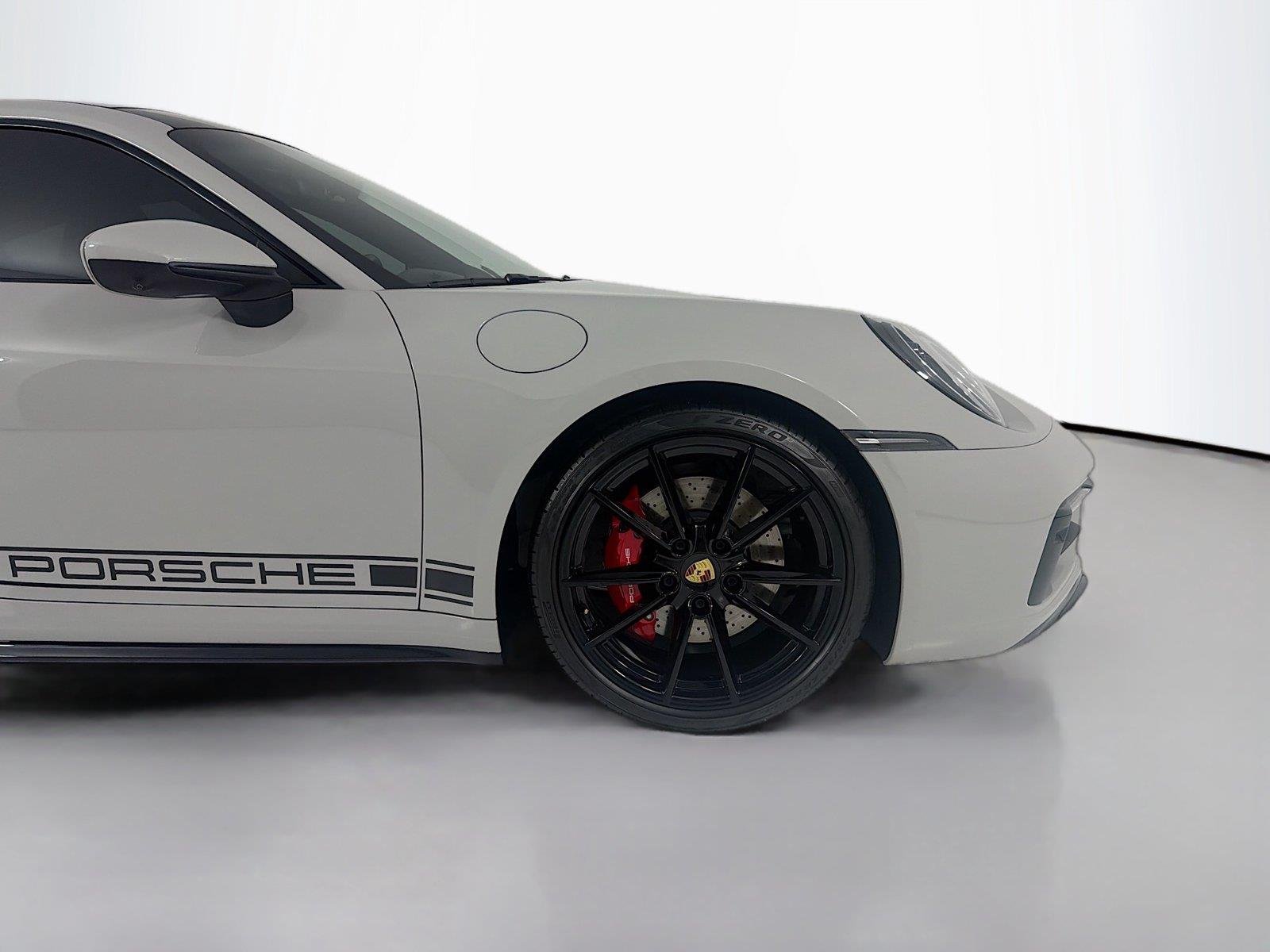 Used 2022 Chalk Porsche Carrera S image 25