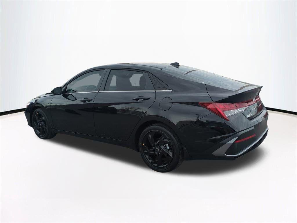 New 2026 Black Hyundai SEL Sport Premium image 7