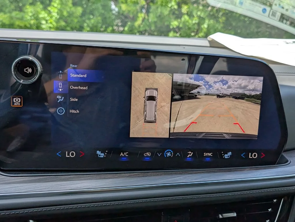 New 2026 Lakeshore Blue Metallic Chevrolet LT image 23