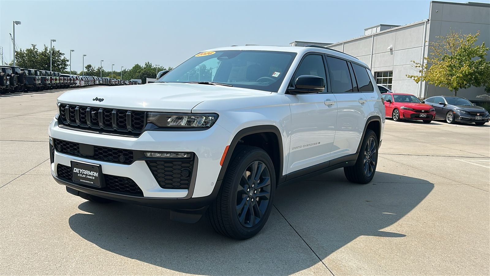 New 2026 Bright White Clear-Coat Exterior Paint Jeep  image 8