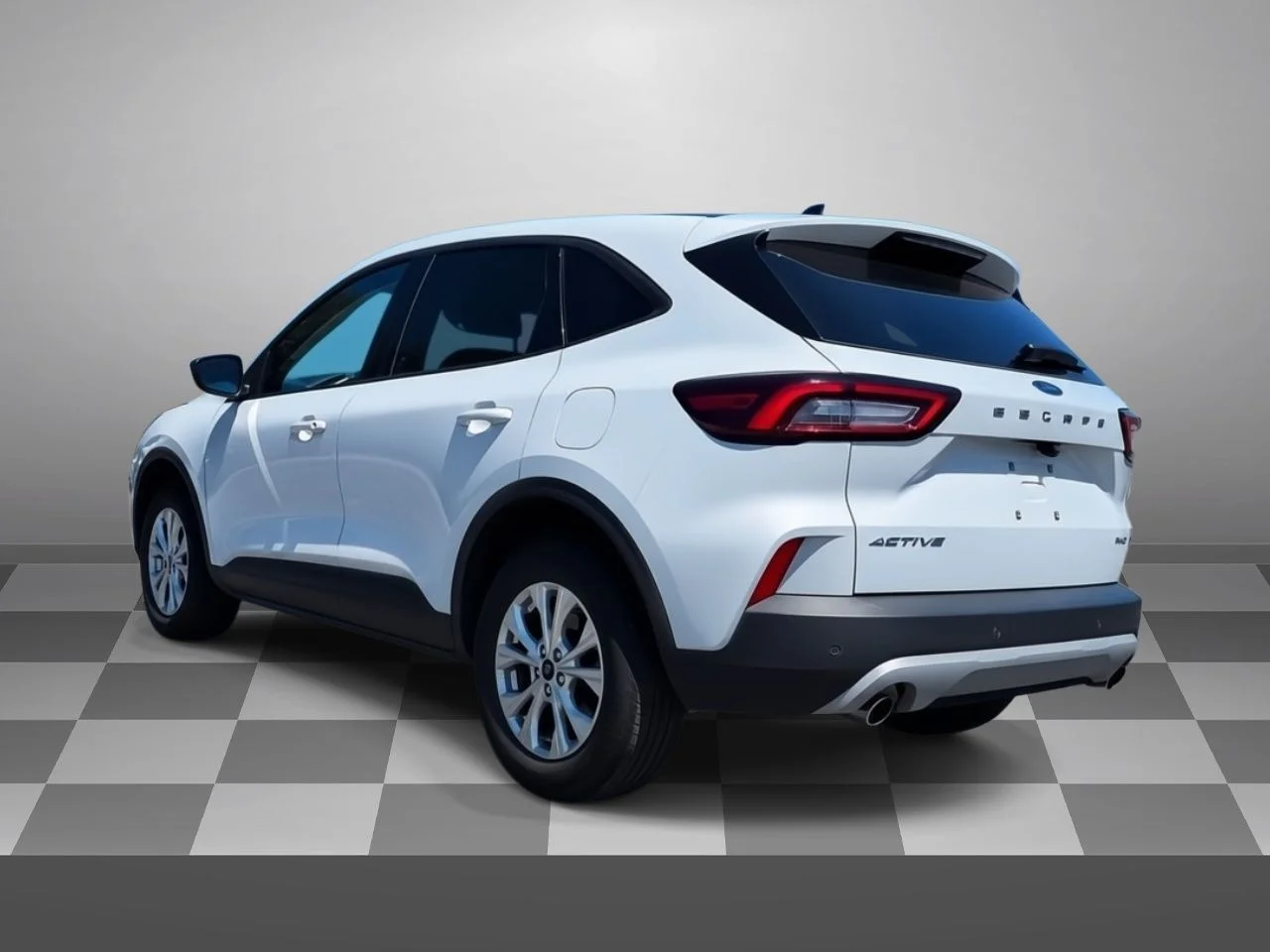 Used 2025 Space Silver Ford Active image 4