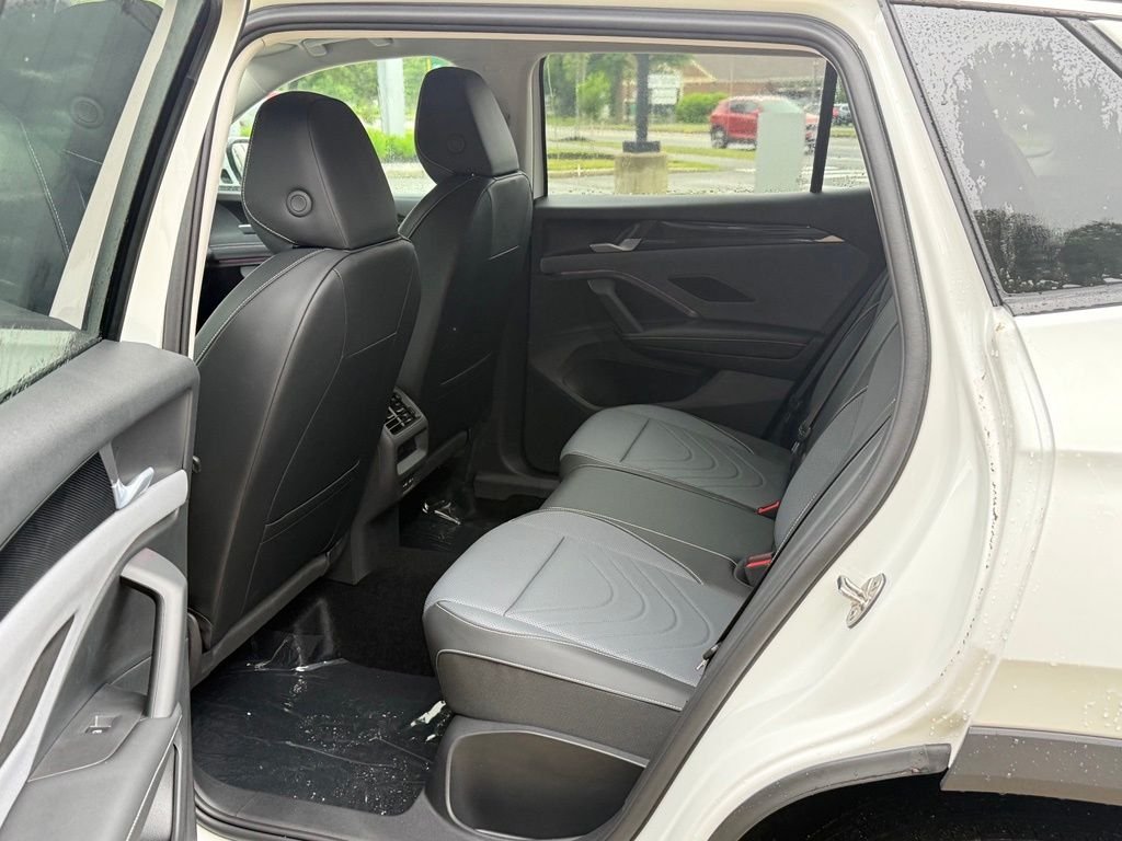 New 2026 White Volkswagen 2.0T SE image 19