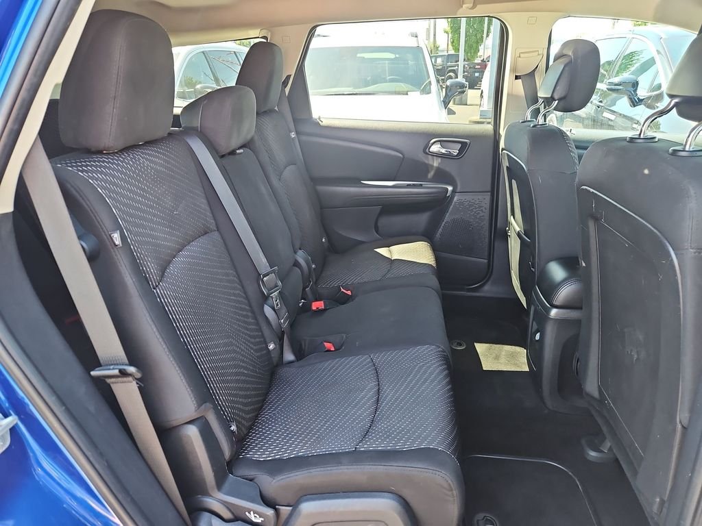 Used 2015 Blue Dodge SXT image 26