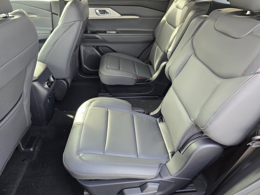 New 2026 Carbonized Gray Ford Active image 31