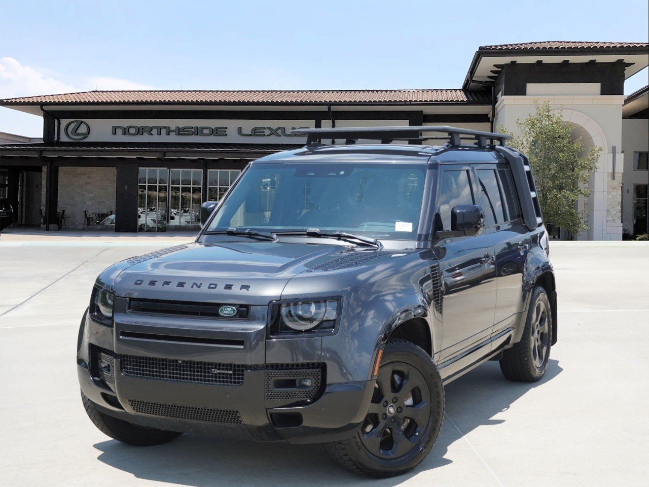 2023 Land Rover Defender X-Dynamic SE's photo