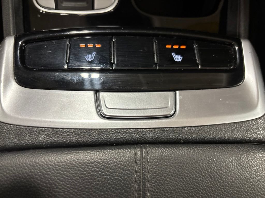 Used 2022 Gray Hyundai SEL image 24