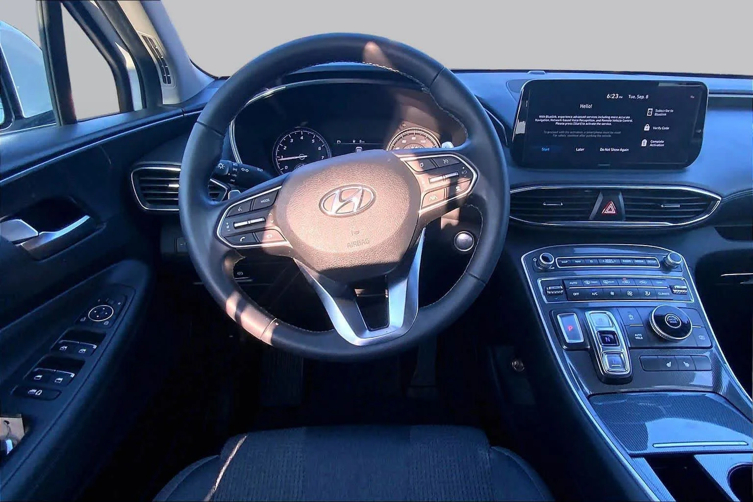Used 2023 Serenity White Pearl Hyundai SEL image 4
