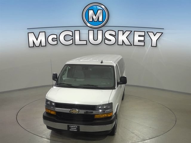2025 Chevrolet Express Passenger LT - Photo 5