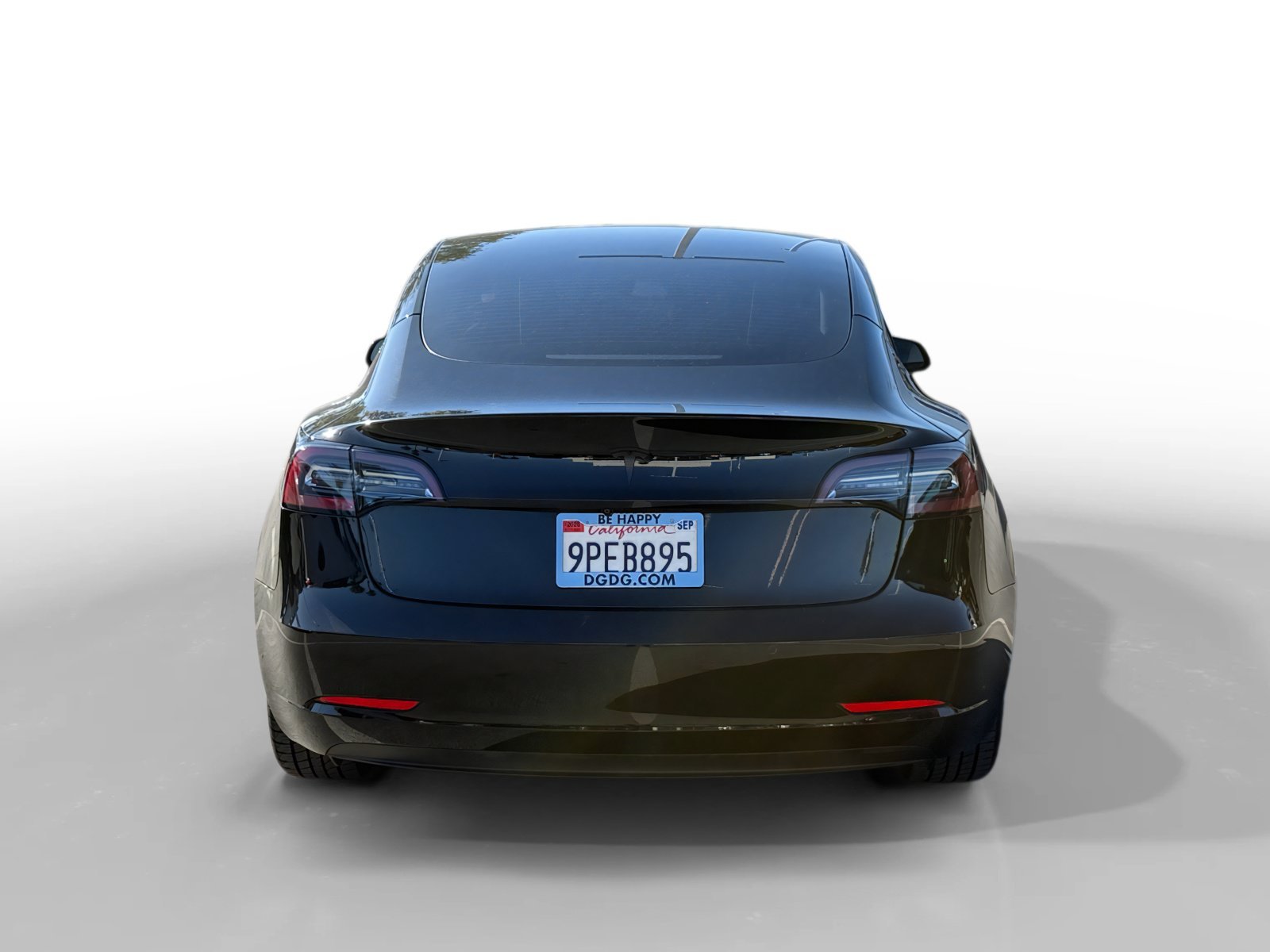 Used 2021 Black Tesla Standard Range Plus image 4