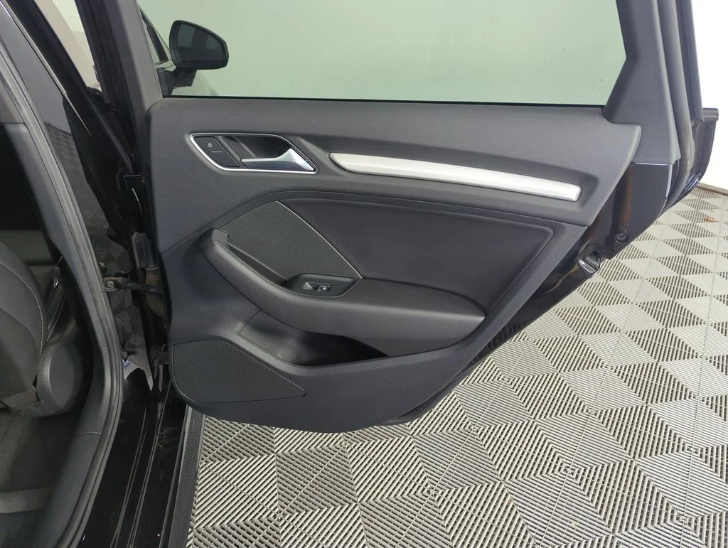 Used 2016  Audi 2.0T Premium Plus image 31