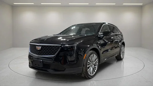 2025 Cadillac XT4 Premium Luxury