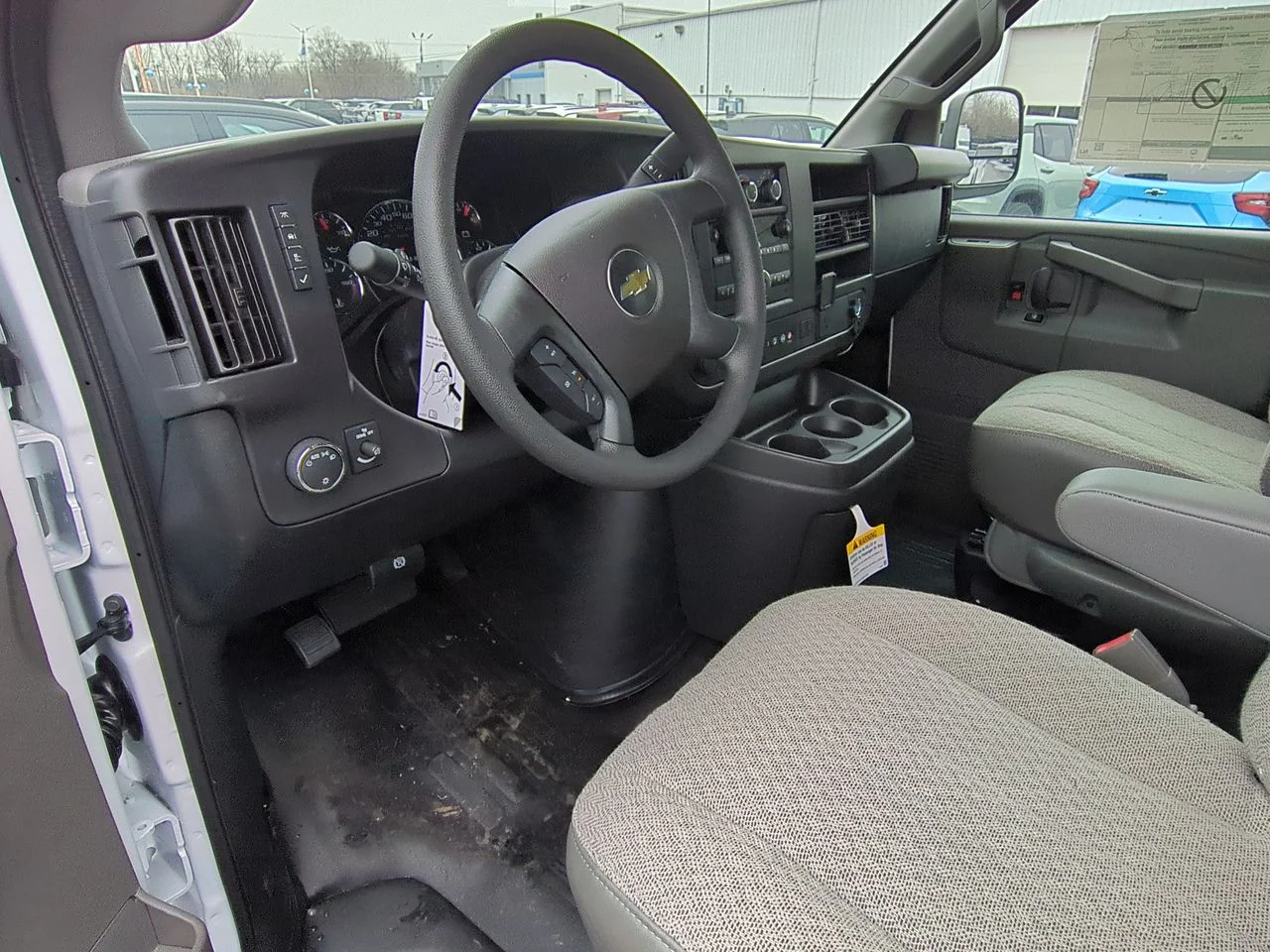 2025 Chevrolet Express Cargo Work Van - Photo 71