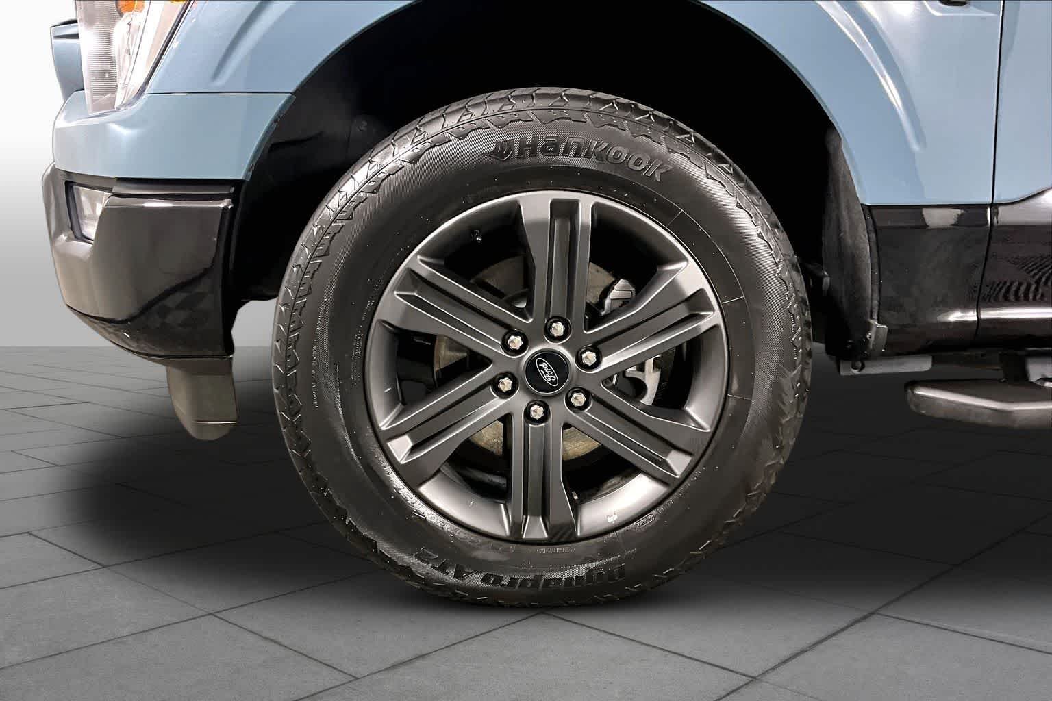 Used 2023 Area 51/Agate Black Ford XLT image 11