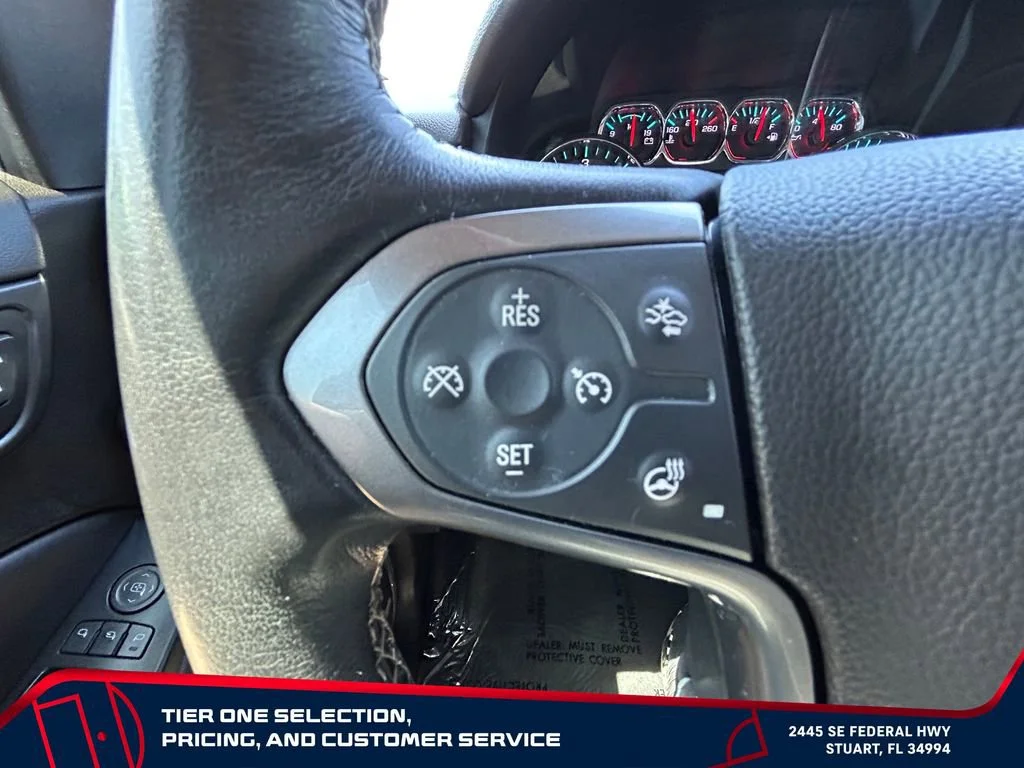 Used 2020 SILVER ICE METALLIC Chevrolet LT image 23