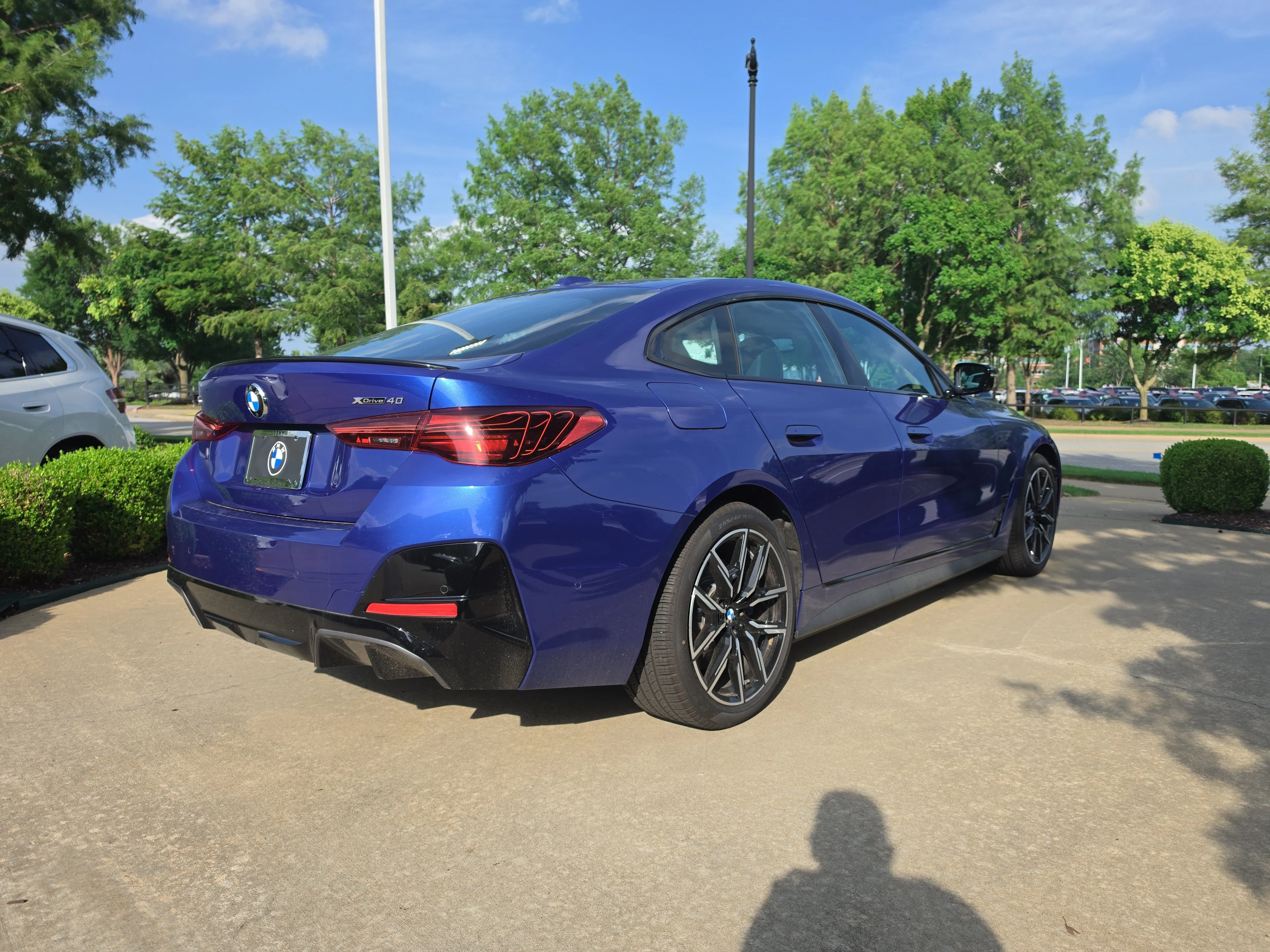 New 2026 PORTIMAO BLUE BMW xDrive40 image 5