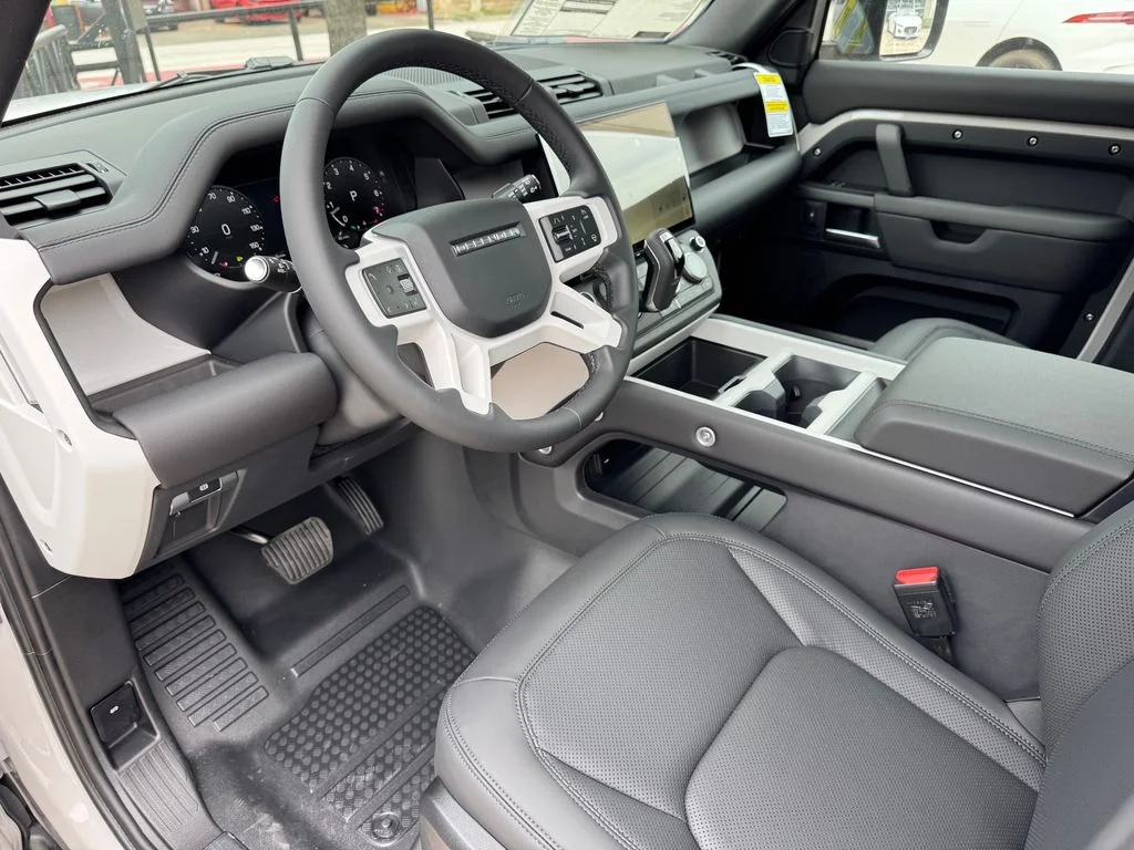 New 2026 Borasco Grey Land Rover S image 7