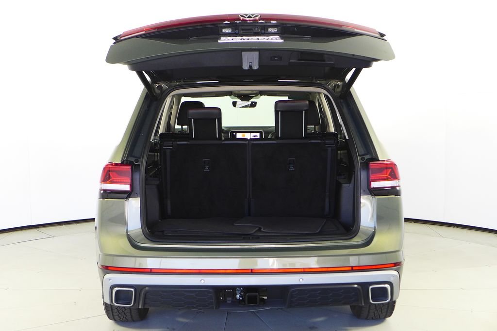 Certified Used 2024 Green Volkswagen 2.0T Peak Edition SE w/Technology image 10