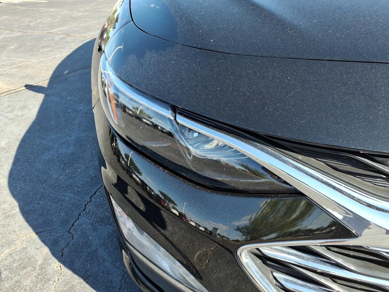 Used 2025 Mosaic Black Metallic Chevrolet LT image 15