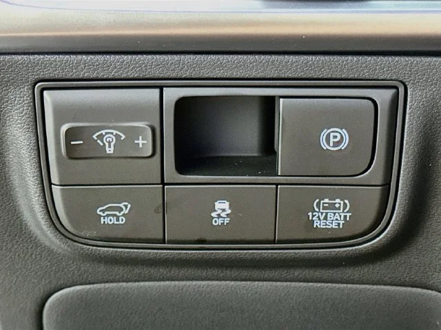 New 2026 Hyundai TUCSON HYBRID SEL