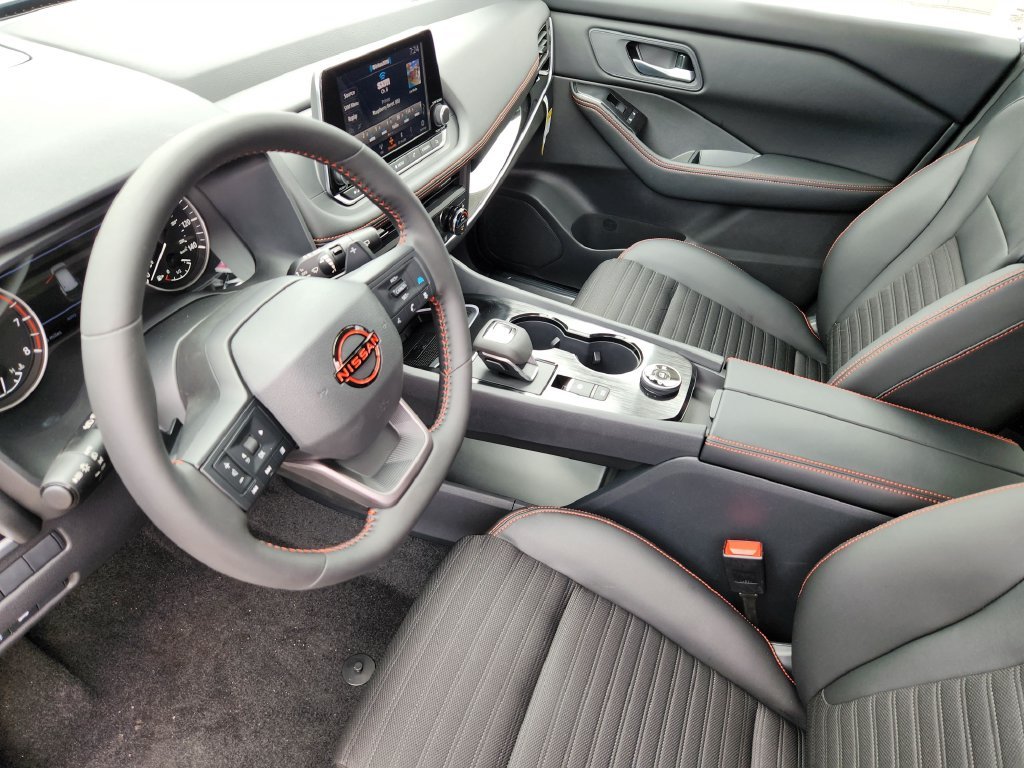 New 2026 Everest White Pearl TriCoat Nissan Rock Creek image 10