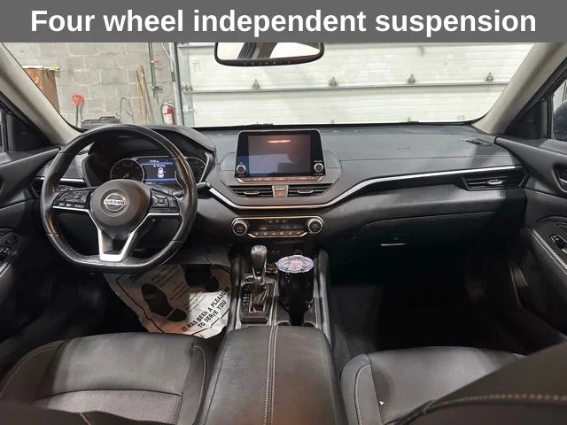 Used 2019 Blue Metallic Nissan 2.5 SV image 19