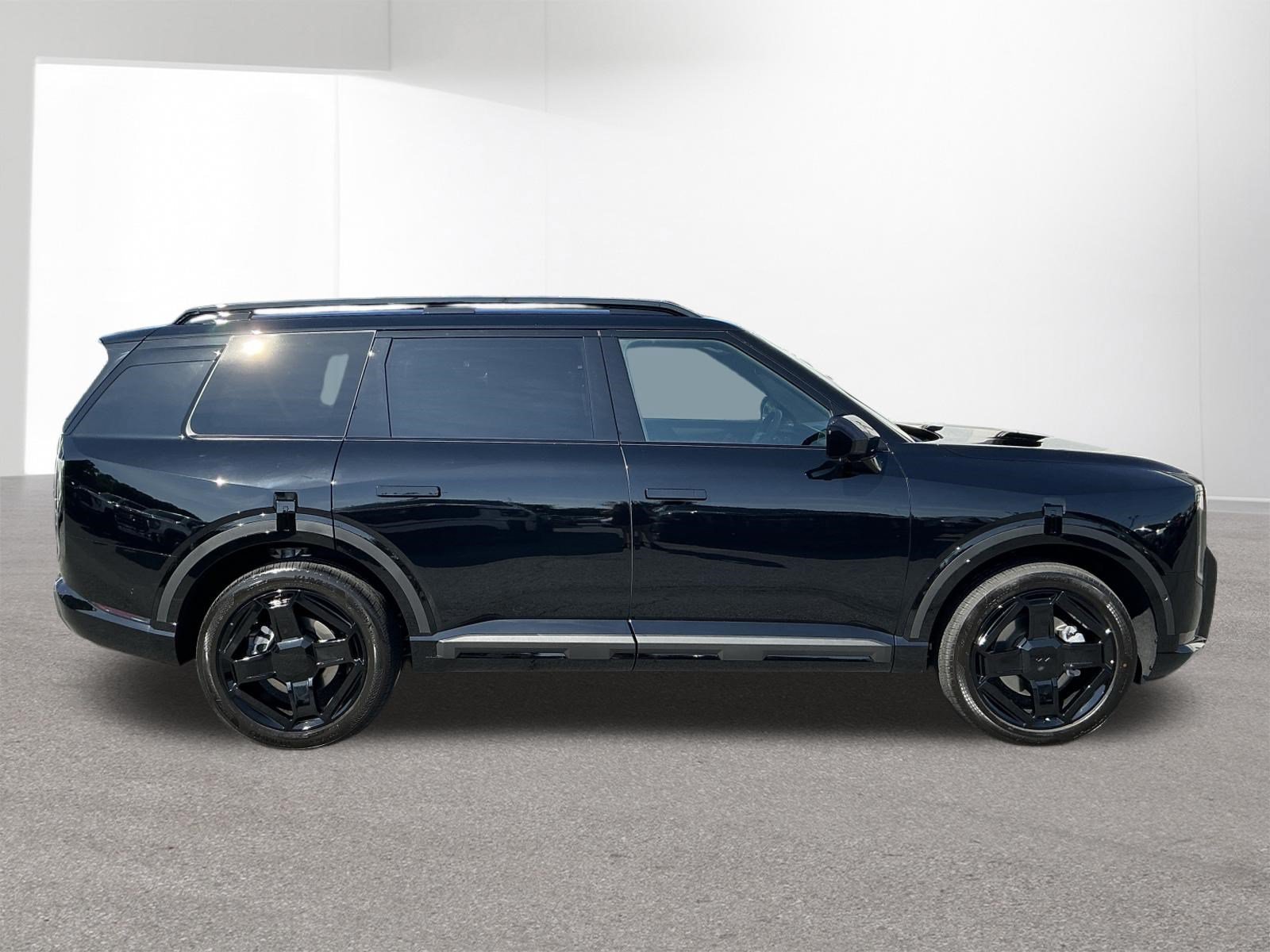 New 2027 Ebony Black Kia X-LINE SX PRESTIGE image 2
