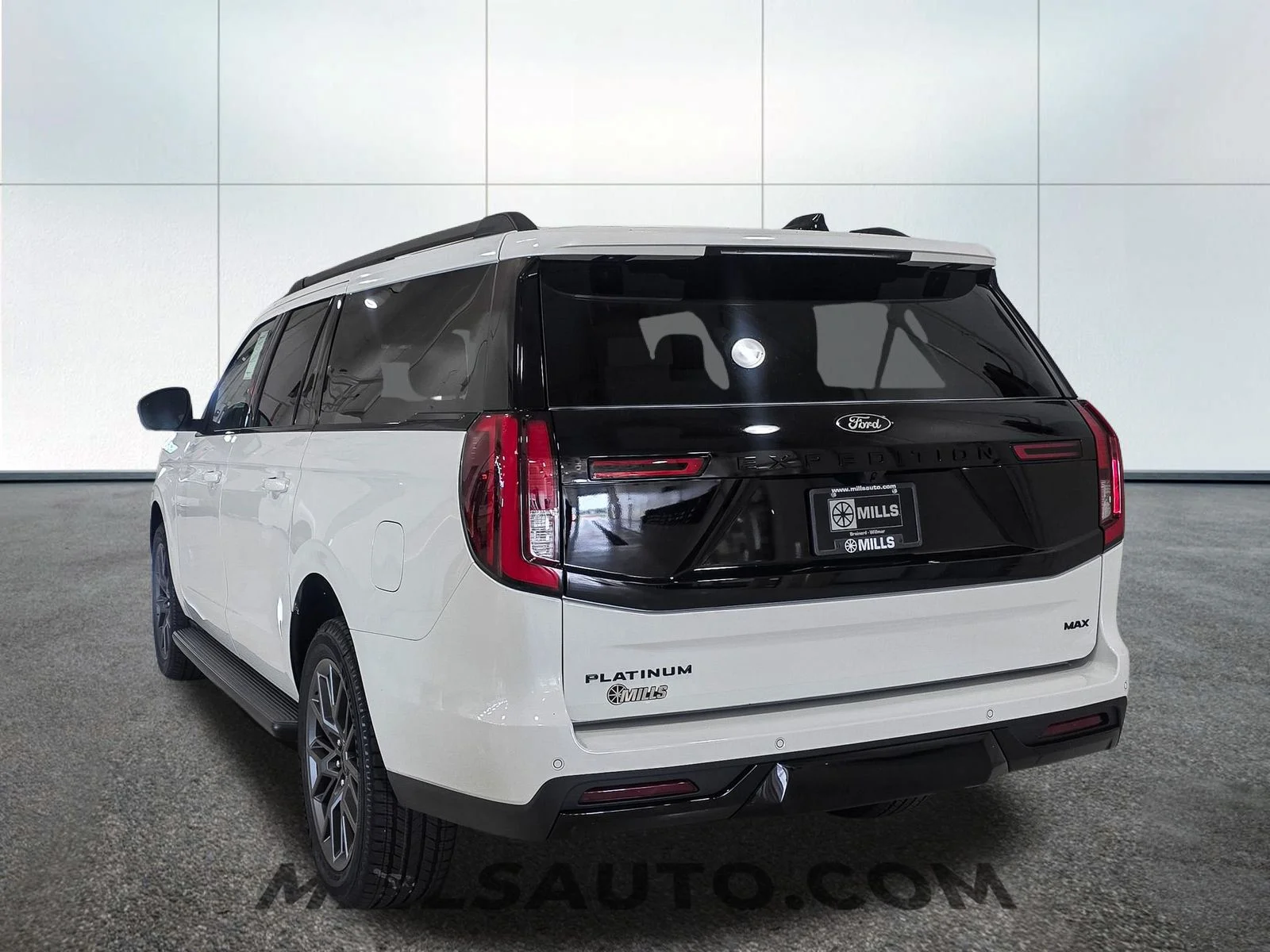 New 2026 White Ford Platinum image 5