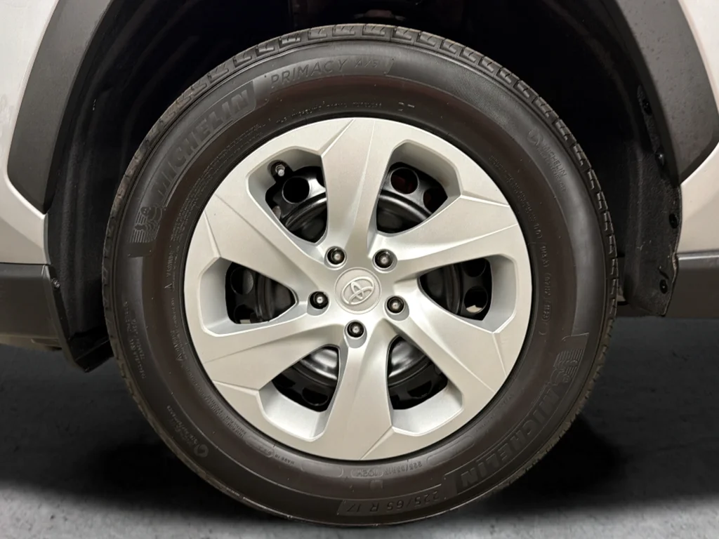 Used 2023 Silver Toyota LE image 33
