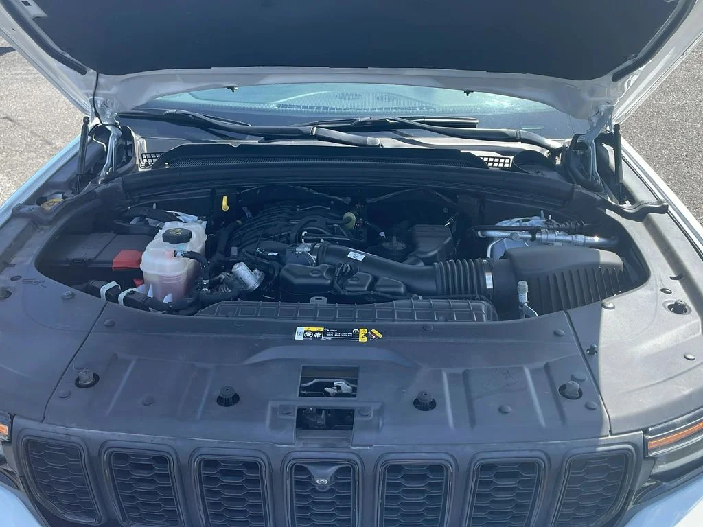 Used 2023 Bright White Jeep Limited image 35