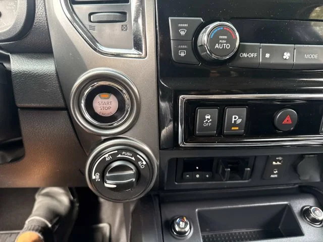 Used 2017 Brown Nissan Platinum Reserve image 27