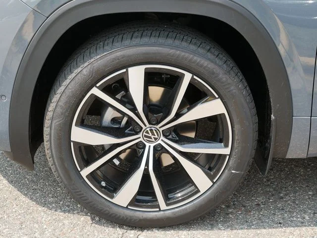 New 2026 Gray Volkswagen SEL Premium R-Line image 5