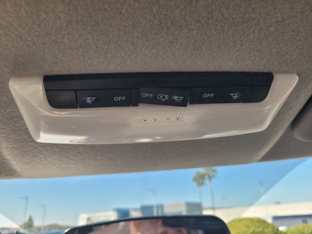 Used 2018 White Nissan SV image 22