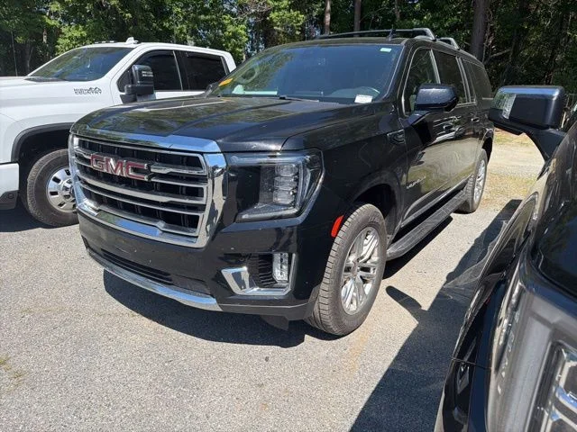 Used 2021 Black GMC SLT image 2