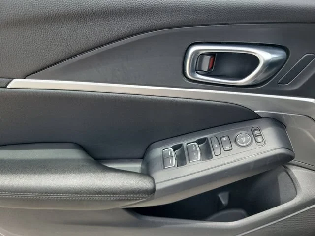 Used 2024  Acura BASE image 14