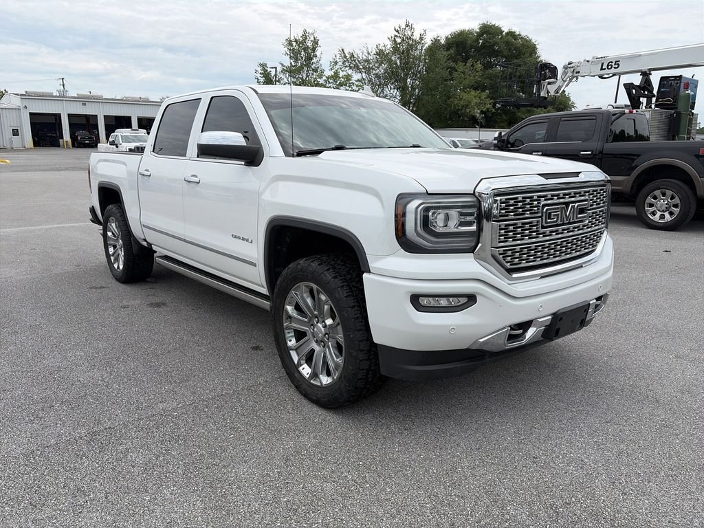 Used 2017 White GMC Denali image 9